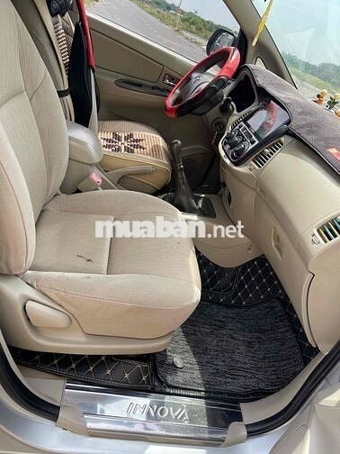 Toyota Innova 2016 2.0E - 160489 km