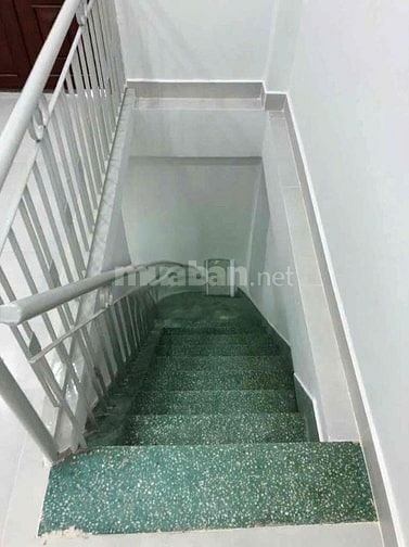 Cho thuê nhà hẻm 2m(XM) Trần Quang Khải, P. Tân Định, Q.1 giá 10tr