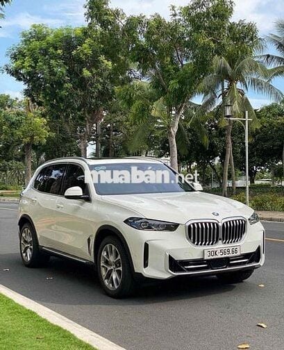 BMW X5 2023 xDrive40i xLine - 3333 km