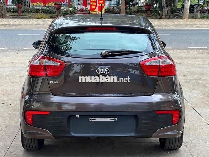 Kia Rio 2015 1.4 AT Hatchback - 109000 km