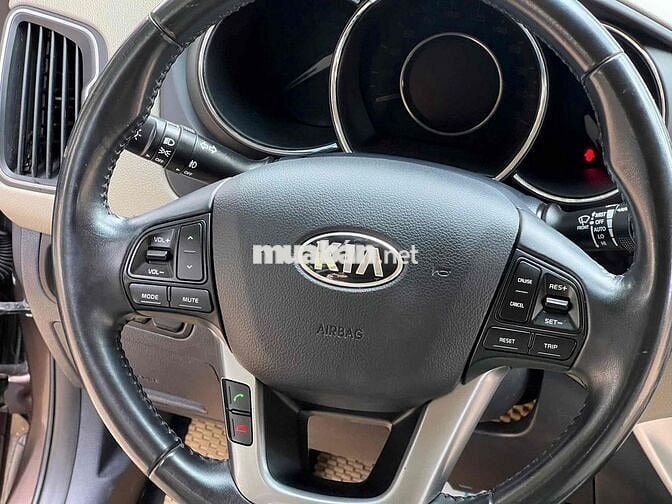 Kia Rio 2015 1.4 AT Hatchback - 109000 km
