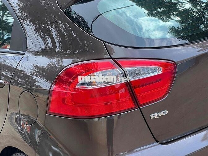 Kia Rio 2015 1.4 AT Hatchback - 109000 km
