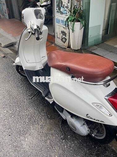 vespa 3vie 2013