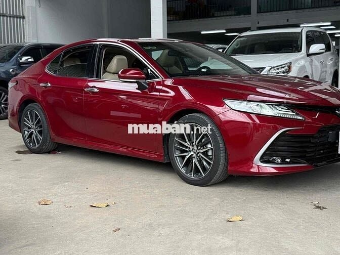 Toyota Camry 2022 2.5 Q - 9400 km