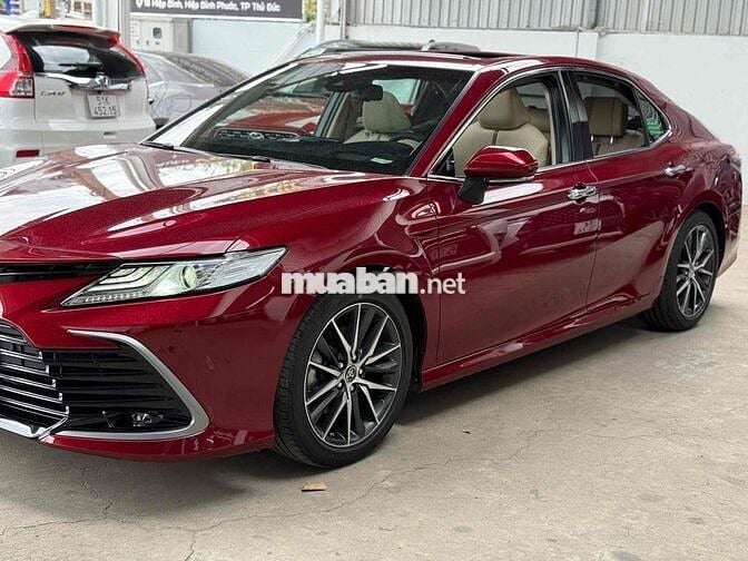Toyota Camry 2022 2.5 Q - 9400 km
