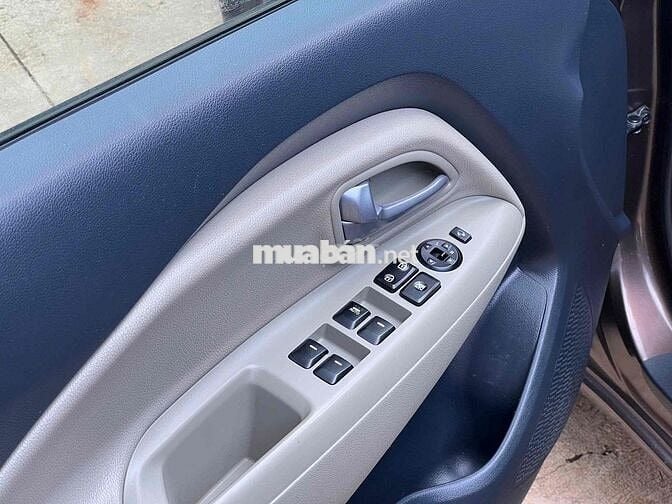 Kia Rio 2015 1.4 AT Hatchback - 109000 km