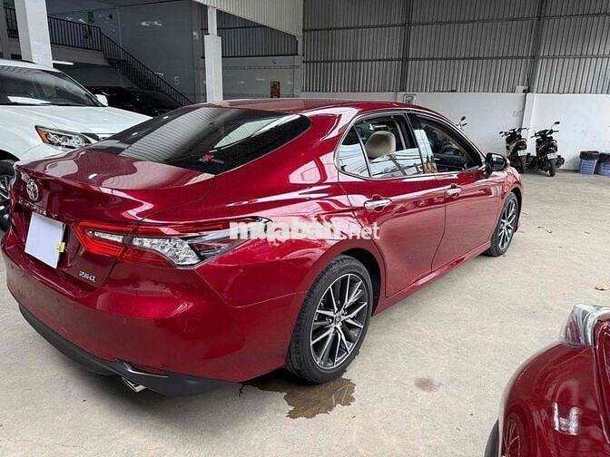 Toyota Camry 2022 2.5 Q - 9400 km
