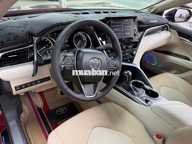 Toyota Camry 2022 2.5 Q - 9400 km