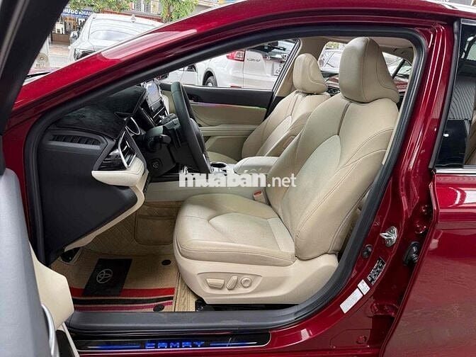 Toyota Camry 2022 2.5 Q - 9400 km