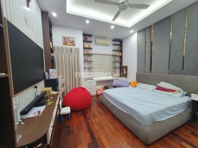 Bán Gấp nhà 3 lầu Kinh Doanh Spa Lê Văn Sỹ, P12, Quận 3. Giá 2Tỷ720 TL