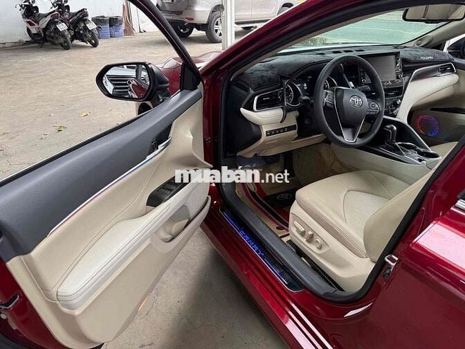 Toyota Camry 2022 2.5 Q - 9400 km