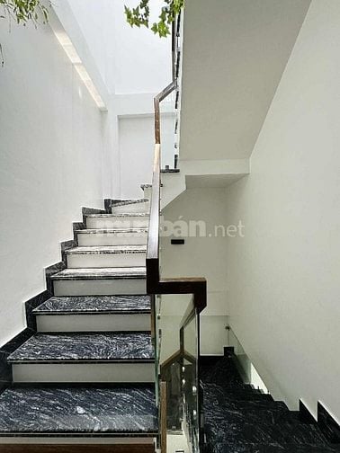 Giảm giá cực sâu nhà chính chủ đường Nguyễn Văn Lượng, Gò Vấp, giá 4ỷ2