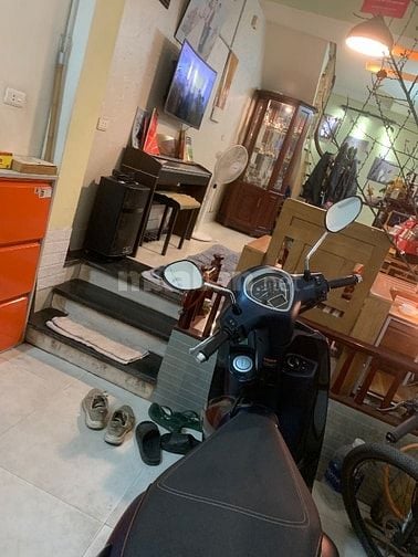 CHO THUÊ NHÀ NGUYÊN CĂN NHÀ GẦN TRƯỜNG CẤP 1,2,3 GẦN CHỢ