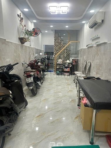 NHÀ XUÂN DIỆU KHU TRIỂN LÃM TÂN BÌNH TÂN BÌNH 5.4 TỶ 