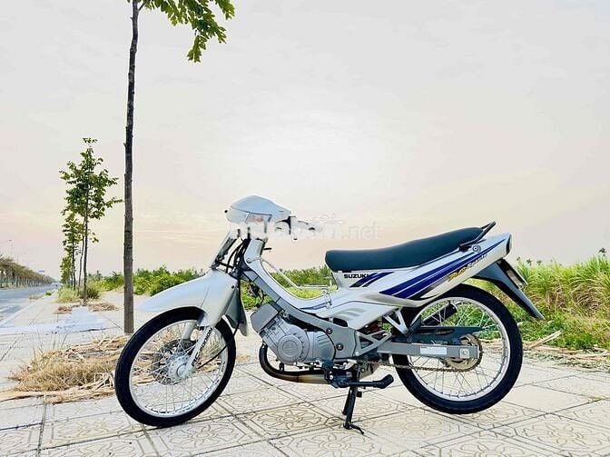 Xipo 110 dọn phong cách bụi đời chợ lớn