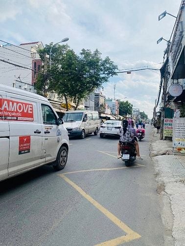 Bán nhà mặt tiền rộng rẻ (4,7x23) 768 Phạm Văn Chiêu P15 Gò Vấp