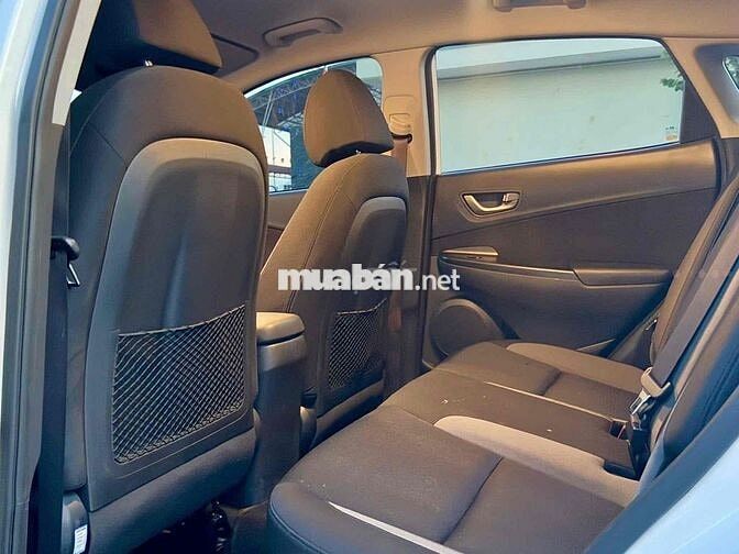 Hyundai Kona 2022 2.0 AT tiêu chuẩn - 45000 km