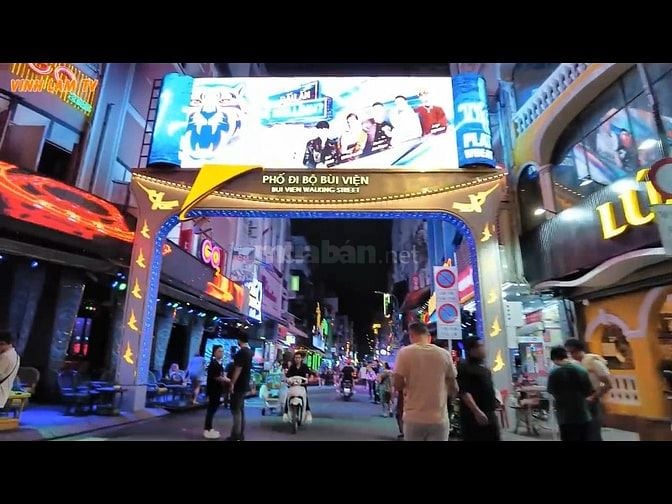 Bán nhà hẻm 212/ Nguyễn Trãi Q1_4,8x9m,nở hậu,3 lầu mới_giá 10tỷ!