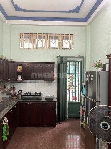 BÁN NHÀ mặt tiền 81 đường 702 Hồng bàng. DT: 3,4k&15m, 2lầu đúc 