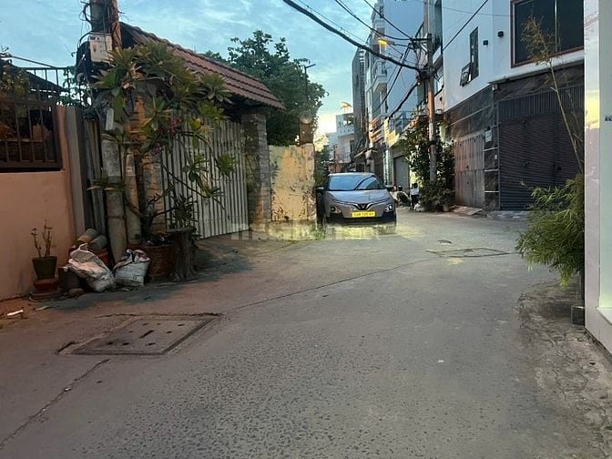 Nhà DT:4,1x14m; góc 3 mặt hẻm xe hơi 5m Thống Nhất, P15, Q.Gò Vấp.