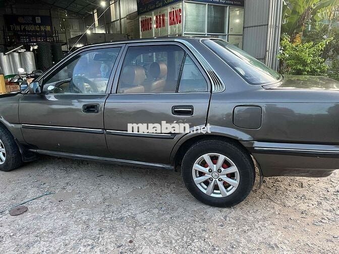 Toyota 1989