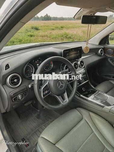 Mercedes Benz GLC 2019 200 - 90000 km