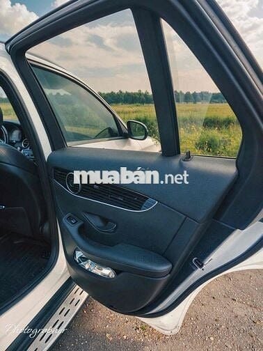 Mercedes Benz GLC 2019 200 - 90000 km