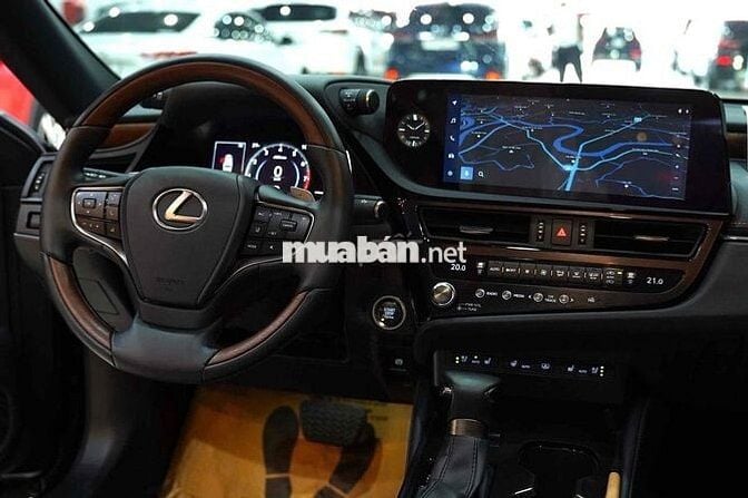Lexus ES250 2022 đi ít 2v5
