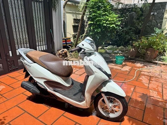 mình cần bán xe lead trắng 2021 tại long biên