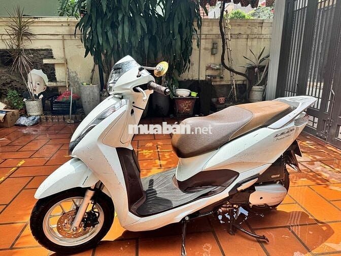 mình cần bán xe lead trắng 2021 tại long biên