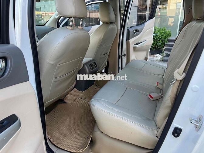 Nissan Navara 2017 NP300 EL 4x2 AT - 150000 km