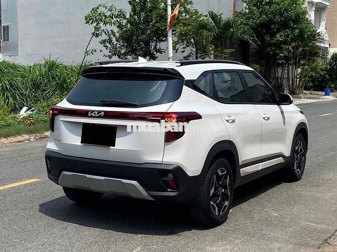 Kia Seltos 2024 1.5 AT - 300000 km