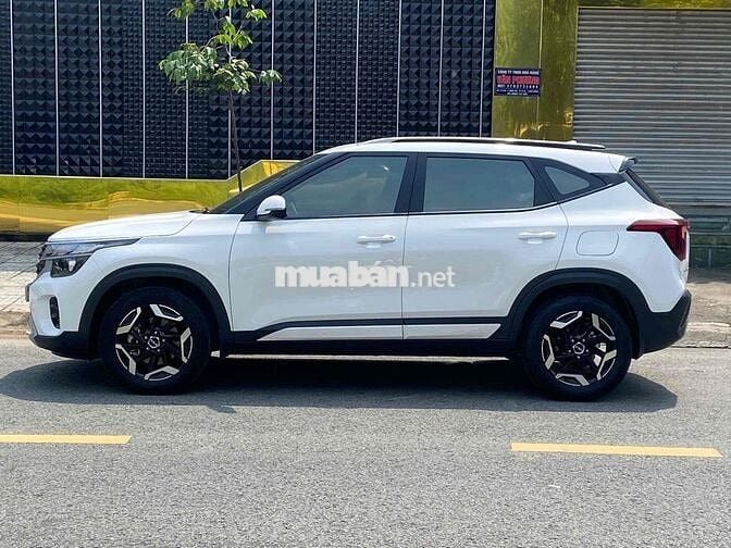 Kia Seltos 2024 1.5 AT - 300000 km