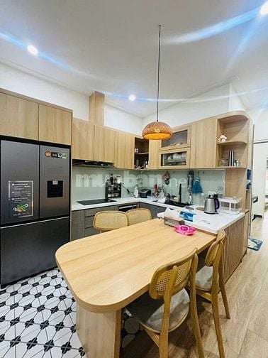 Nhà Đoàn Công Bửu Q3 dt 48m2/1ty950. Nhà sổ sẵn, sang tên ngay