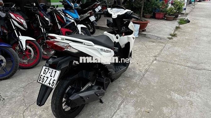 Click thái 125 trắng 2016 66746 ( hỗ trợ góp )
