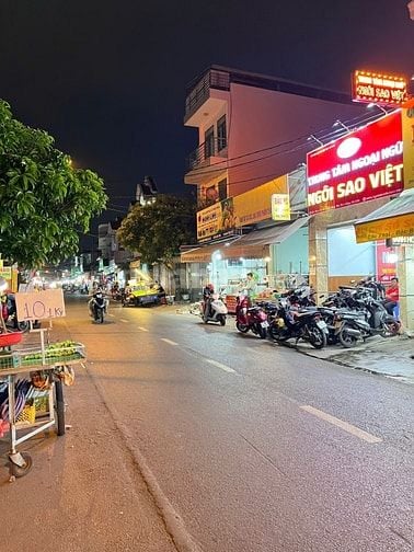 MẶT TIỀN CHỢ GIÃN DÂN - HT22 - GIÁ RẺ 9.8 tỷ 