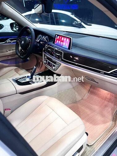BMW 730LI Model 2016 - 68000 km