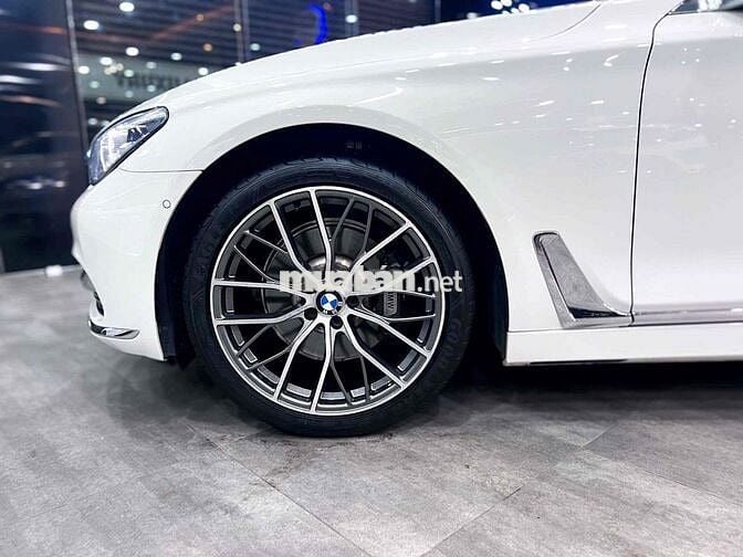 BMW 730LI Model 2016 - 68000 km