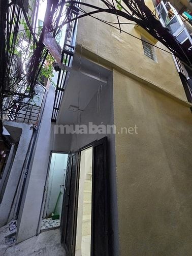 Bán nhà riêng 2,5 tỷ, 15m2, ngõ nông lô góc, mặt tiền thoáng