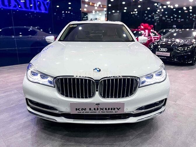 BMW 730LI Model 2016 - 68000 km