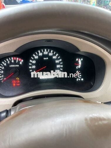 Toyota Innova 2008 G - 240000 km