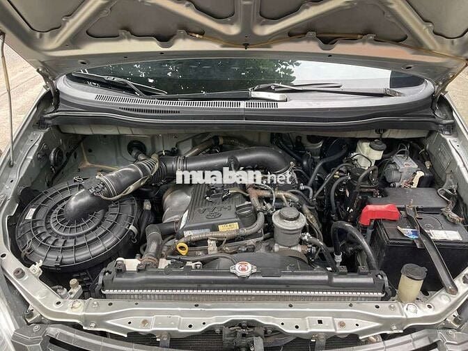 Toyota Innova 2008 G - 240000 km