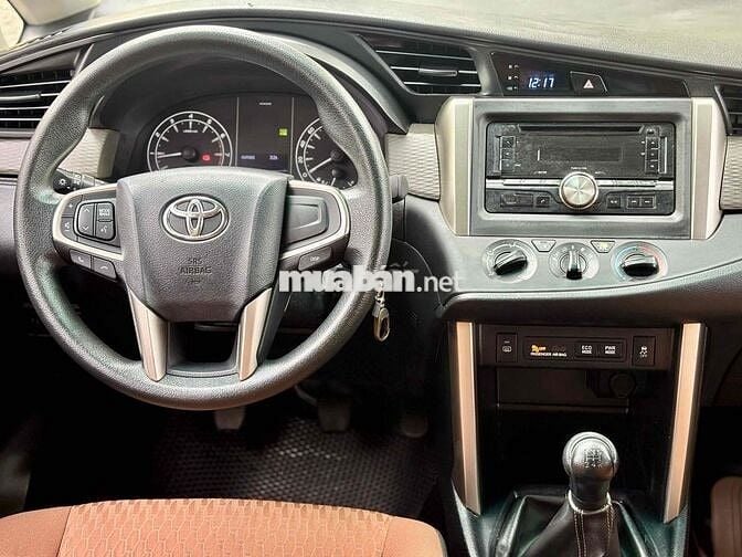 Toyota Innova 2020 2.0E - 61000 km