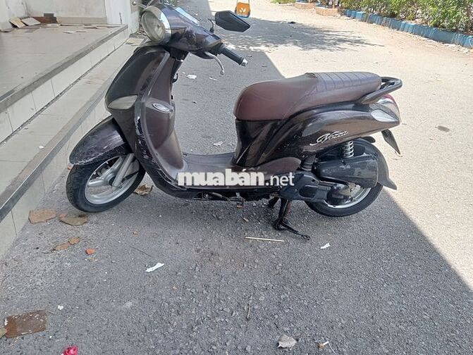 Về quê bán xe tay ga