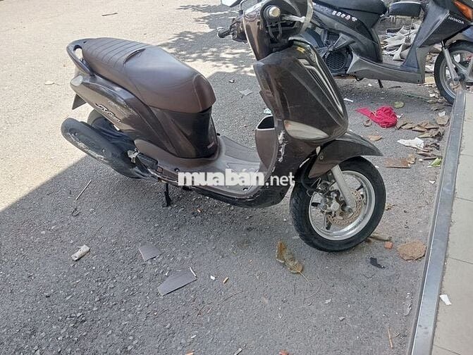 Về quê bán xe tay ga