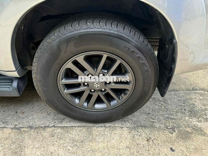 Toyota Fortuner 2015 2.7V 4x2 AT - 80000 km
