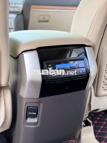 LandCruiser Prado một chủ từ đầu model 2020