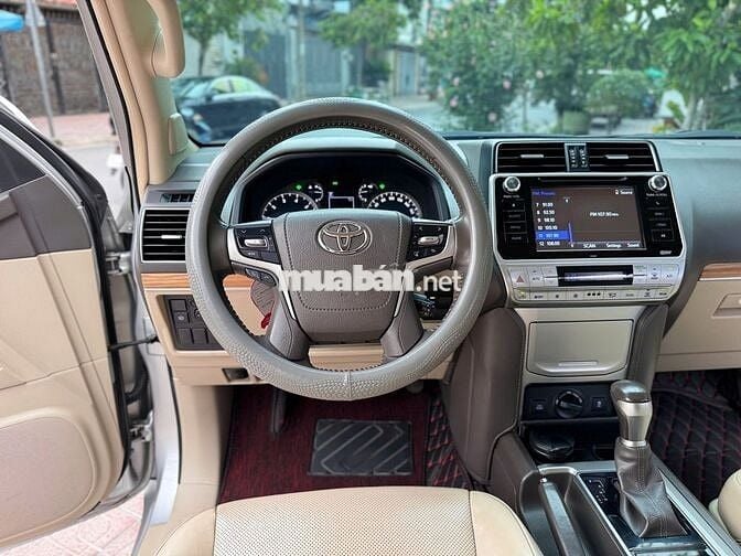 LandCruiser Prado một chủ từ đầu model 2020