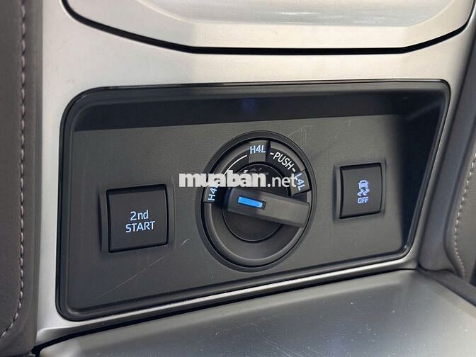 LandCruiser Prado một chủ từ đầu model 2020