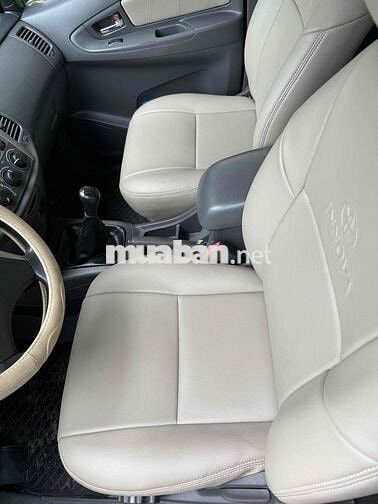 Toyota Innova 2012 xe gia đình sử dụng